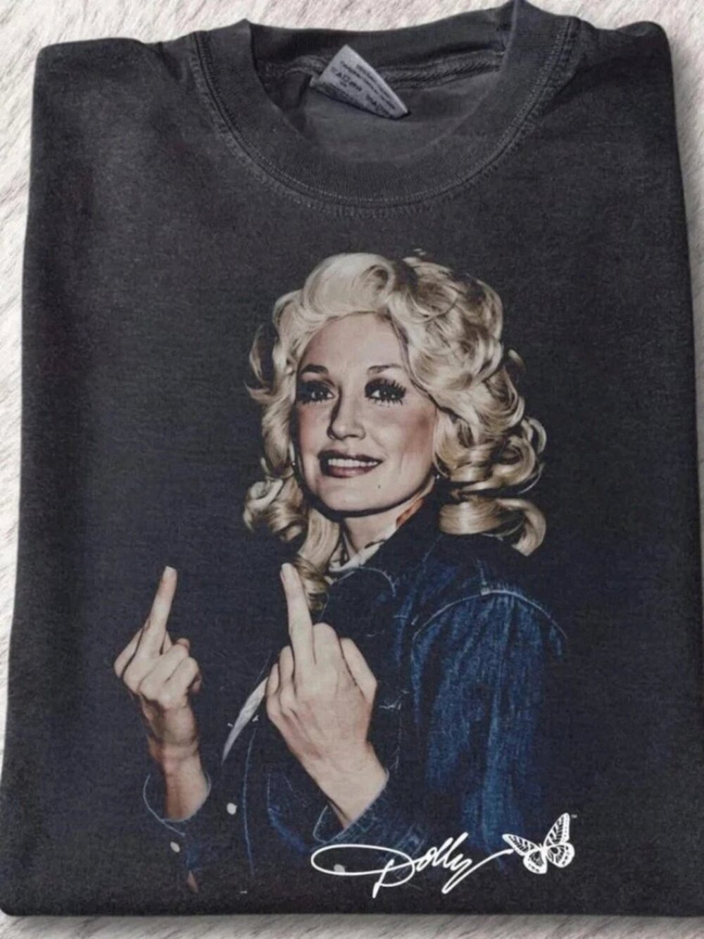 Dolly Parton Middle Finger Funny Bootleg Graphic Charcoal Black T-Shirt